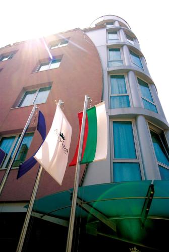 Best Western Art Plaza Hotel