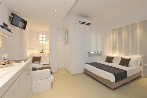 Romantica Suites