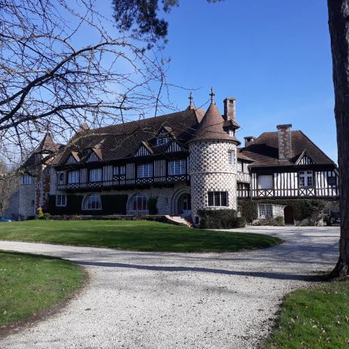 Manoir de Beaumarchais