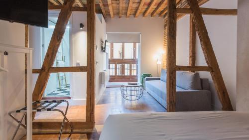 La Casa de la Tuerta by Toledo AP