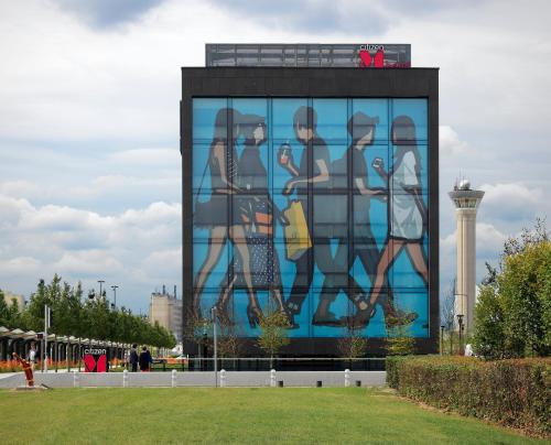 CitizenM Paris Charles de Gaulle Airport Hotel