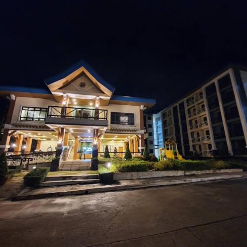 Cozy Condo at Pine Suites Tagaytay with WIFI Netflix & Pool