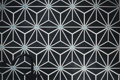 Central Stays - Luxury 3 Bedroom House in Central Chester SLEEPS 6