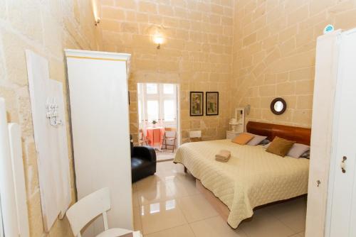 Maria Townhouse Heart of Victoria B&B