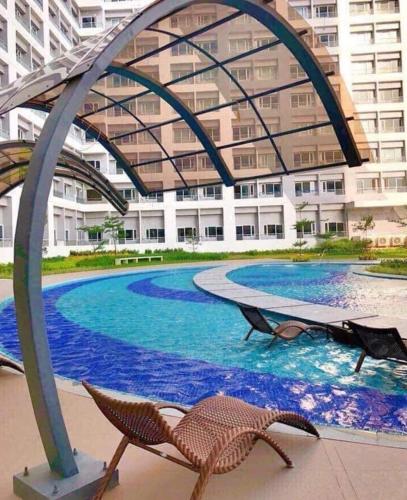 Taguig City Grace Residences with small balcony