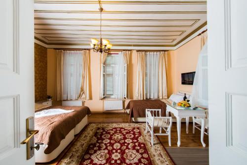 Alhambra Apart Hotel