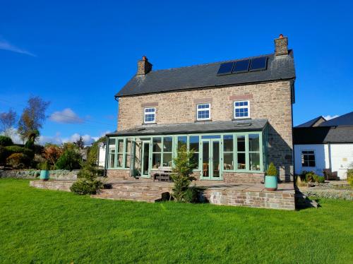 Ty Newydd Holidays