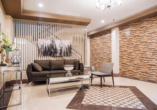 H. F. Golden Travellers Inn By Reddoorz