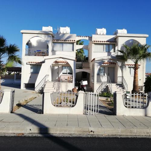 Lovely 1betroom apartment near the beach