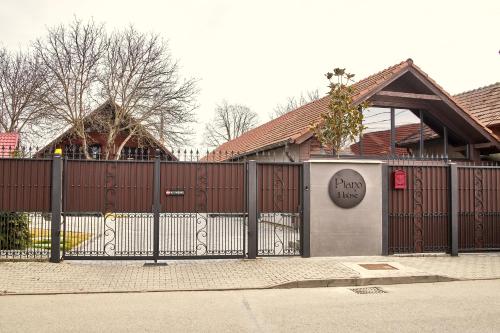 Apartament TANGO la casa PIANO HOUSE ,cu parcare