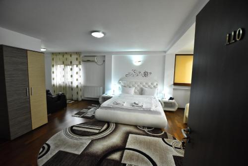 Euphoria Hotel