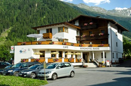 Berghotel Rasis
