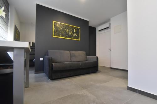 Mido Rooms