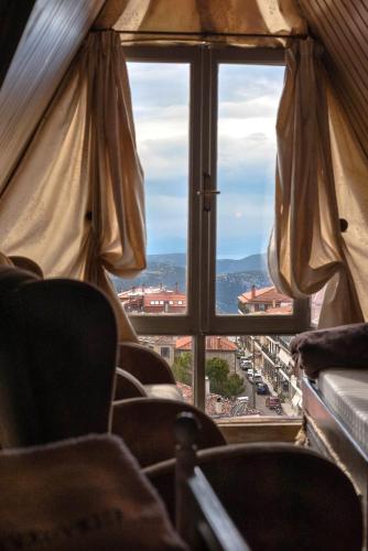 Lykovrisi Guest House