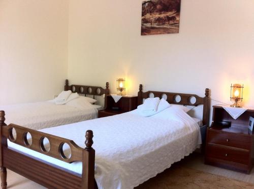 Chris Studios & Apartments