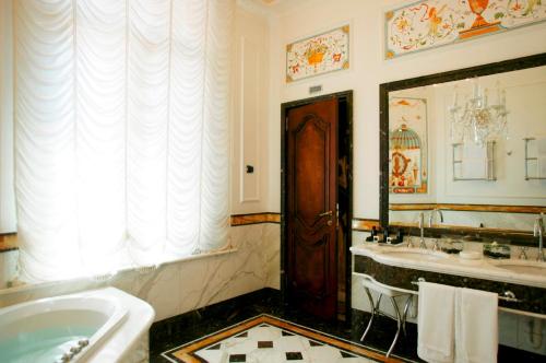 Grand Majestic Gia Baglioni