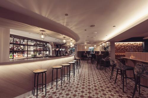 The Longlands Inn & Restaurant