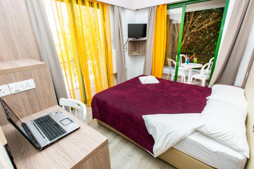 Fitos Inn Guest House