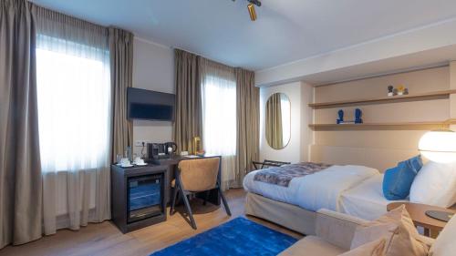 Delphi Hotel & Restaurant