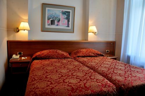 St. Palace Hotel