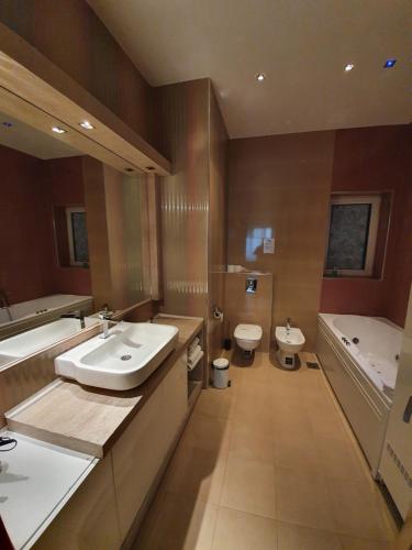 Privilege Suites By Central Park