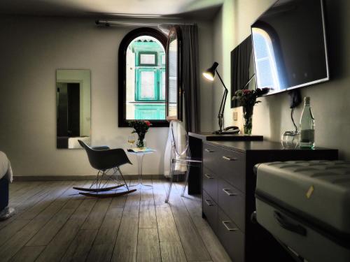 Adelphi Boutique Hotel