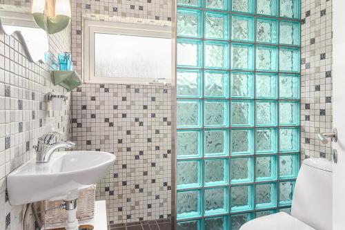 Private fully functional apartment in a villa near forrest