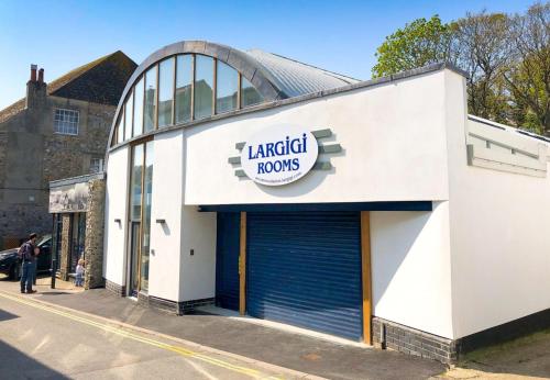 Largigi Rooms