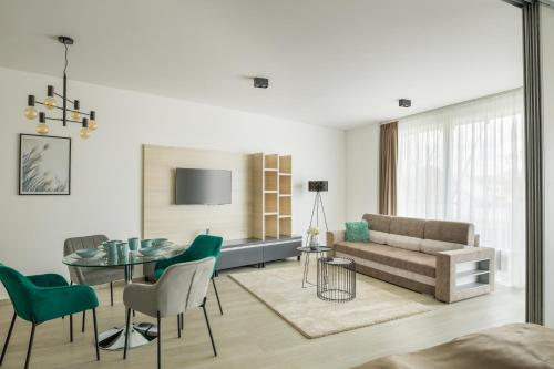 Párizs Garden Apartments