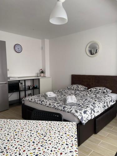 Zeini - Garsoniera Constanta