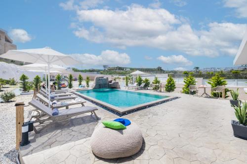 Santoterra Antigua Suites