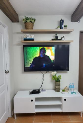 Kate's Corner @ One oasis Condo