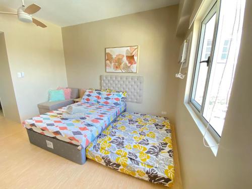 Sunvida Condo across SM City Cebu w/ WIFI and View