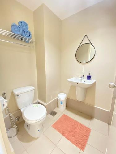 Sunvida Condo across SM City Cebu w/ WIFI and View