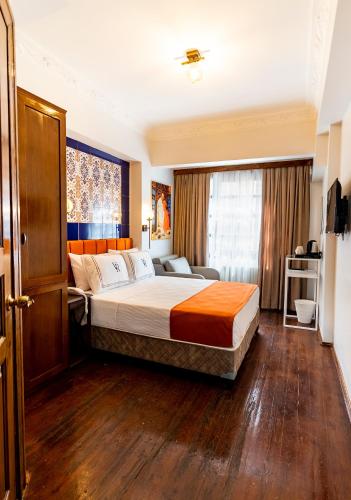 Old City Luxx Boutique Hotel