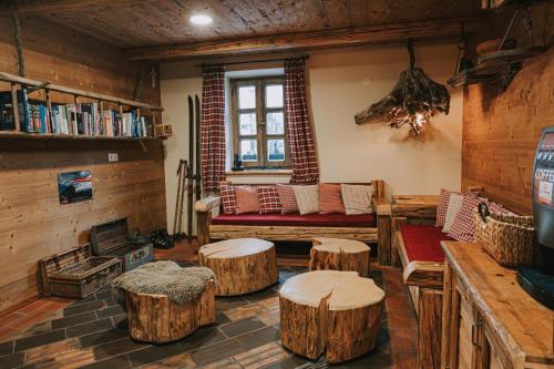 Hostel Lukna