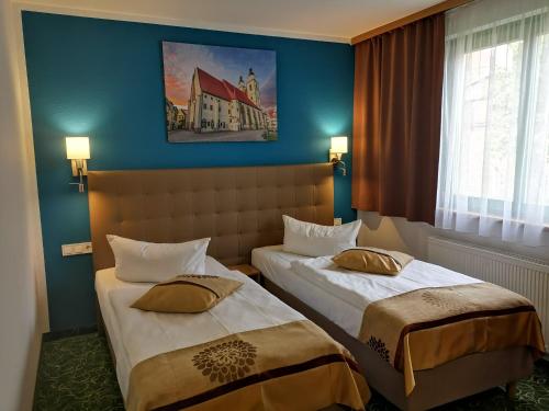 Acron Hotel