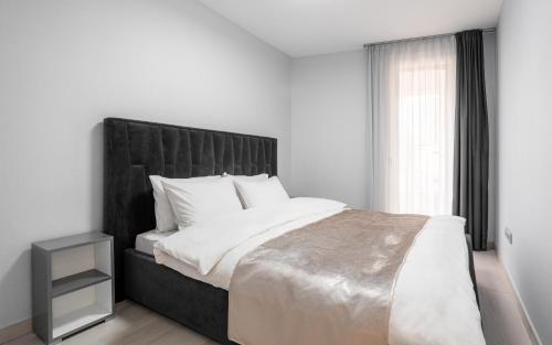 Avand Apartments