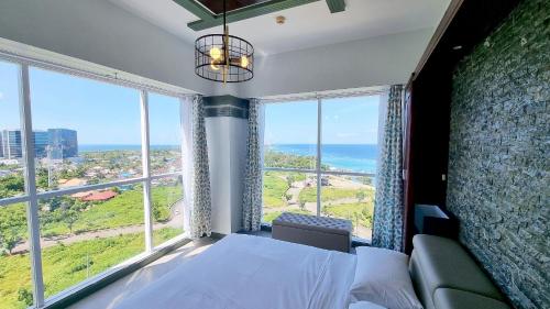 La Mirada Residences