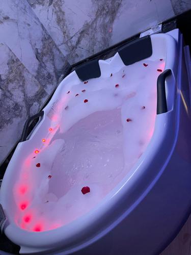 Clockworkorange Luxury Suites