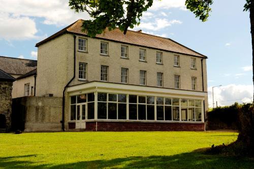 The Ashbrook Arms Restaurant and Guesthouse