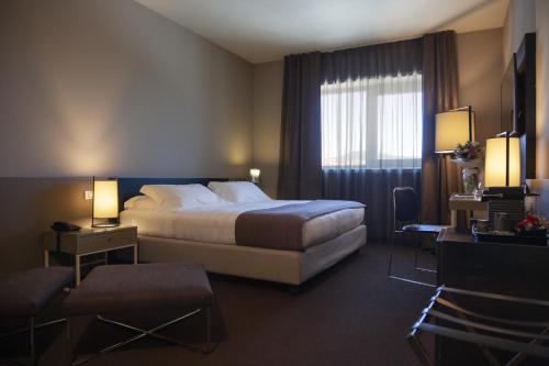 G Hotel