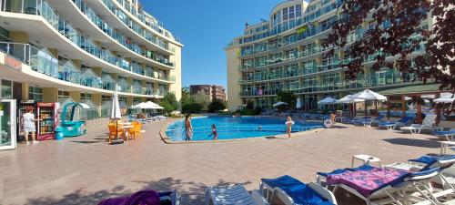 Julia Family Apartments