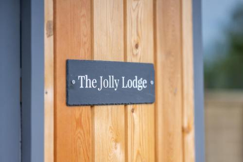 The Jolly Lodge-Sea Views-Free Parking