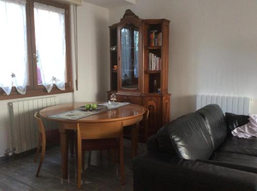 Easy connections by train from Malpensa/Como/Milan