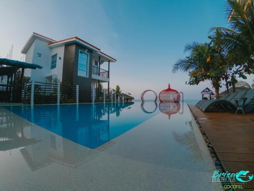 Brisa Marina Beachfront Resort