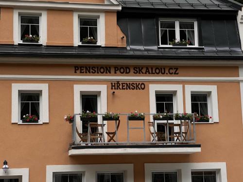 PENSION POD SKALOU