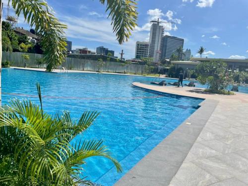 Golf View, New Studio Apartment Grand Residences Cebu, North Tower A