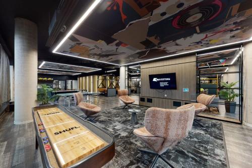 For Students Only Canvas Manchester