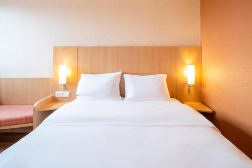 B&B HOTEL Amiens Centre Cathédrale